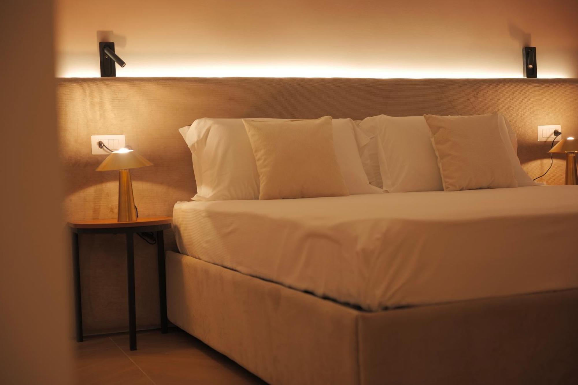 Toledo Luxury Rooms - Lr Collection Napoli Eksteriør billede
