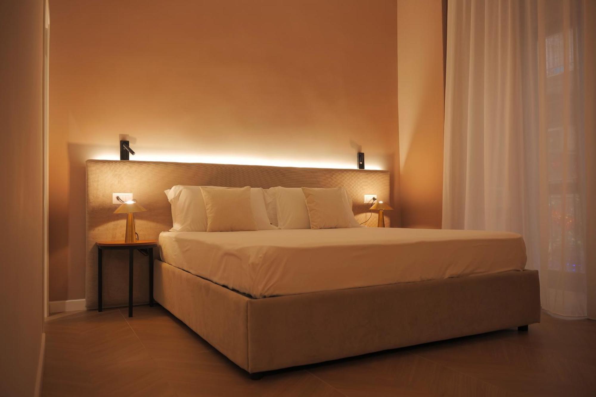 Toledo Luxury Rooms - Lr Collection Napoli Eksteriør billede