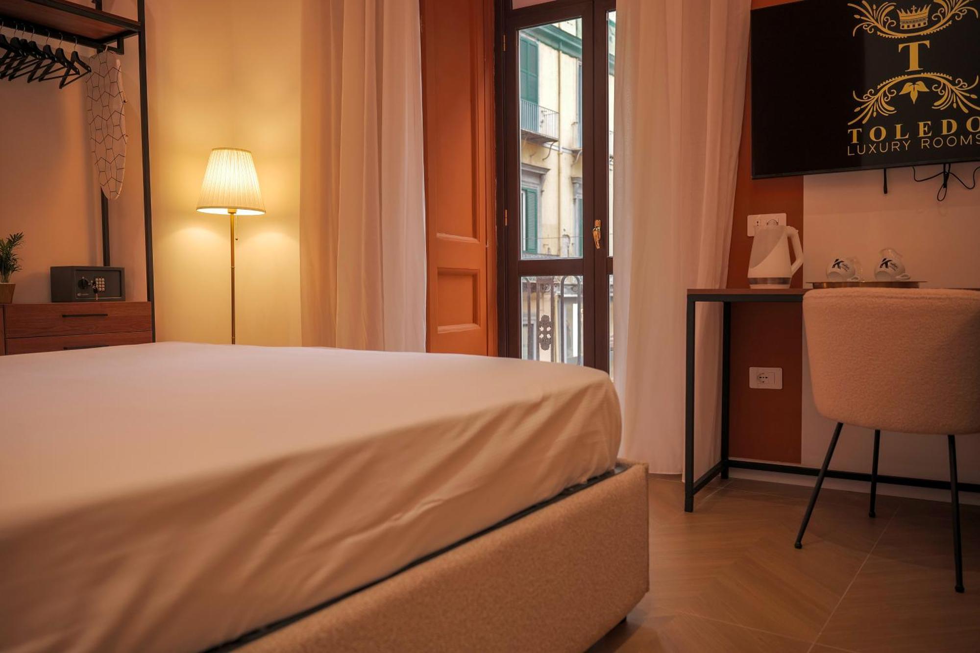 Toledo Luxury Rooms - Lr Collection Napoli Eksteriør billede