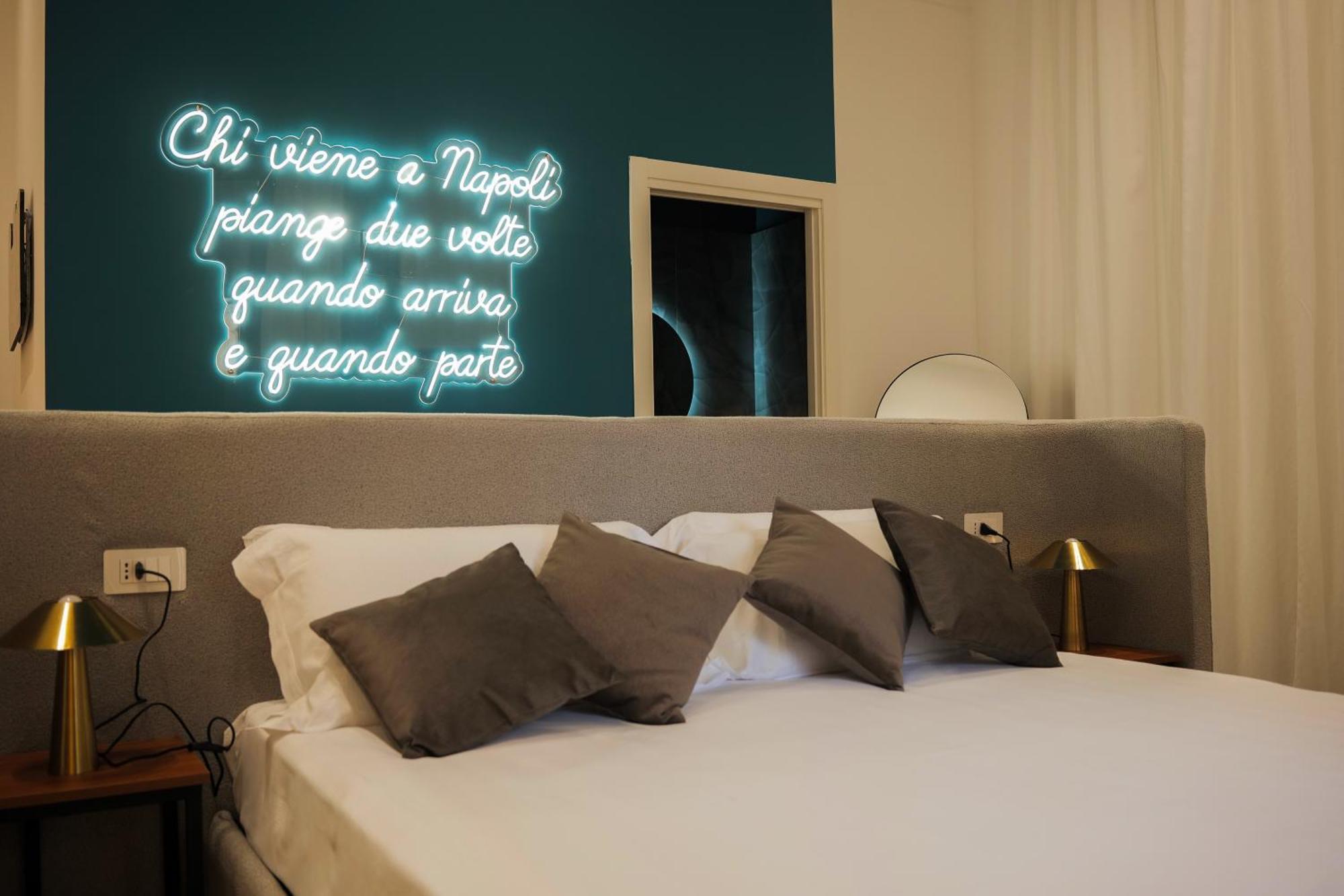 Toledo Luxury Rooms - Lr Collection Napoli Eksteriør billede