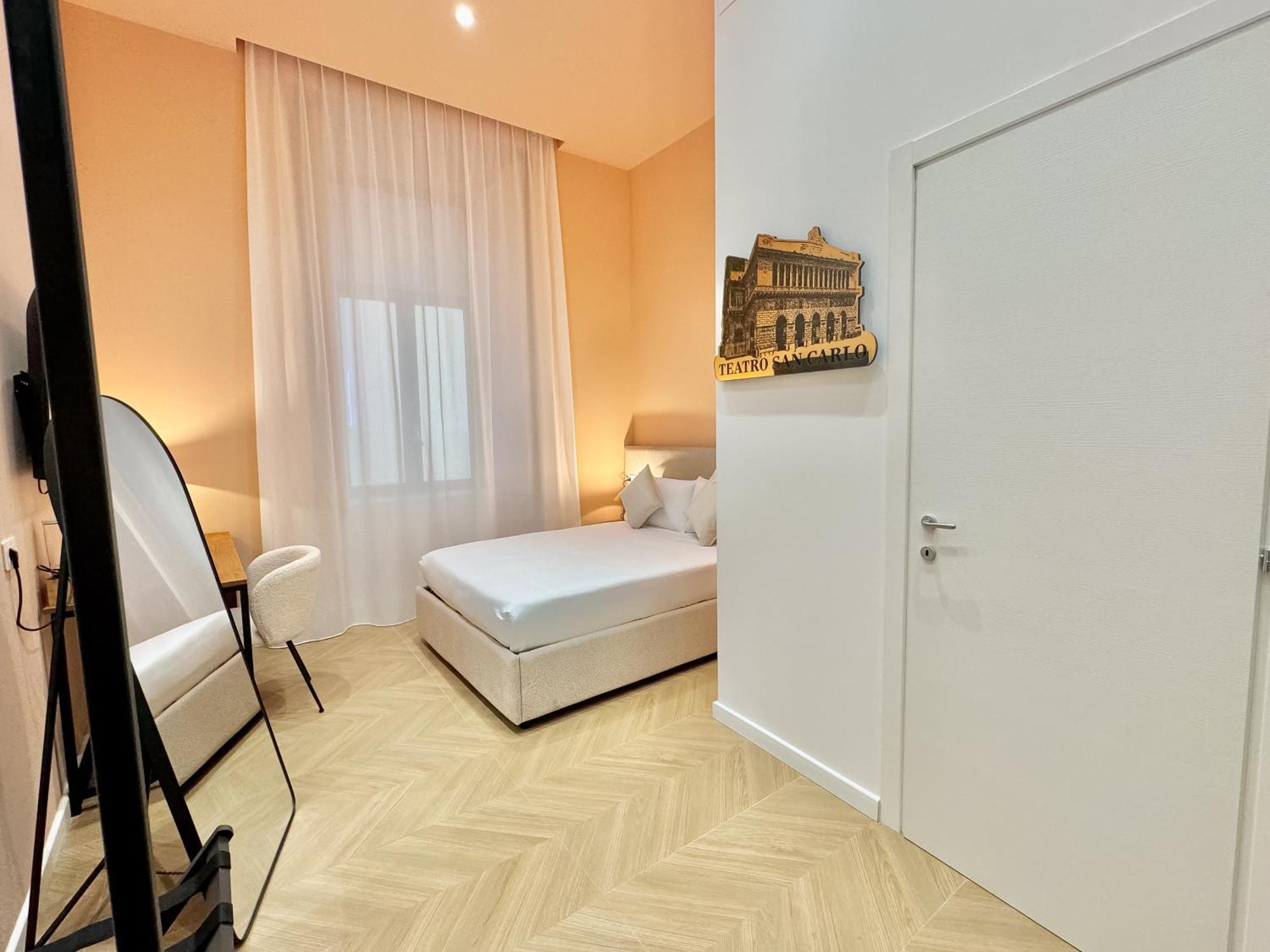 Toledo Luxury Rooms - Lr Collection Napoli Eksteriør billede